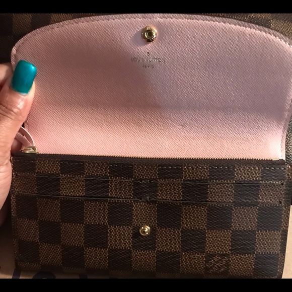 S🚫LD‼️ LV Emilie Wallet 💯 Authentic w/receipt Damier Ebene (Rose Ballerine) - Picture 2 of 8